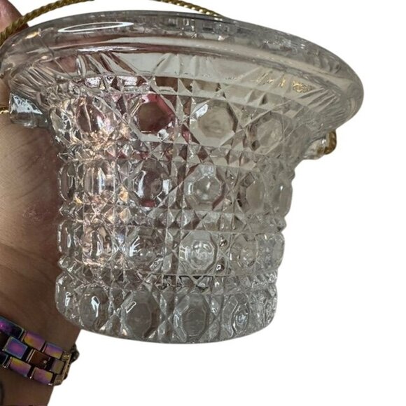 Vintage Avon Crystal Basket With Gold-Tone Handle - Picture 6 of 7